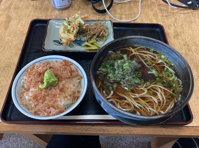 ワサビ飯と温かいお蕎麦が最高でした